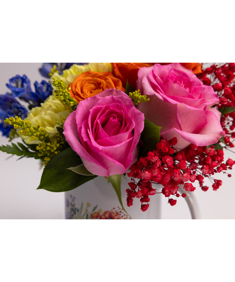 Elevate your indoor greenery game with these adorable plant arrangements, perfectly nestled within stylish ceramic mugs. 