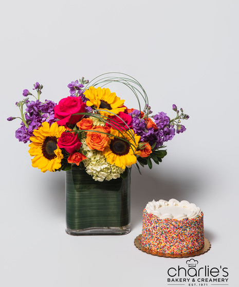 Blooms & Bakes Deluxe w/ Cake
