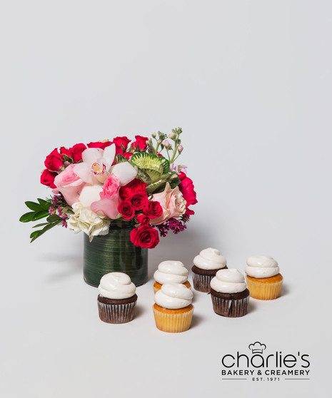 Blooming Confections Pave w/ Cupcakes