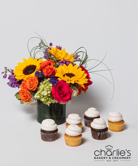 Blooms & Bakes Pave w/ Cupcakes