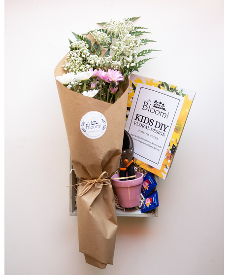 (Virtual) DIY Kids Floral Design Kit