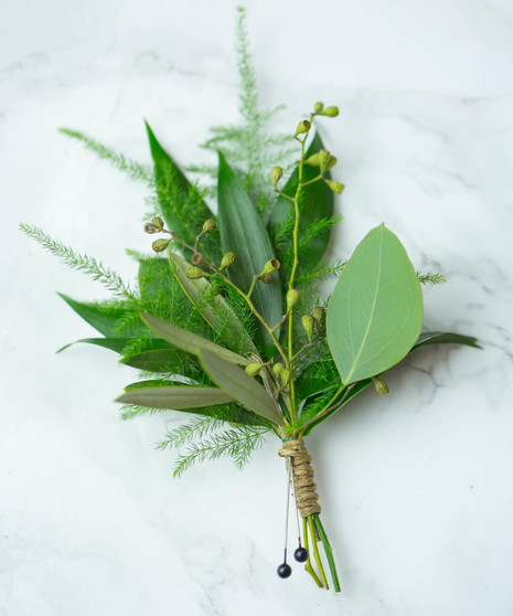 Minimalist Boutonniere