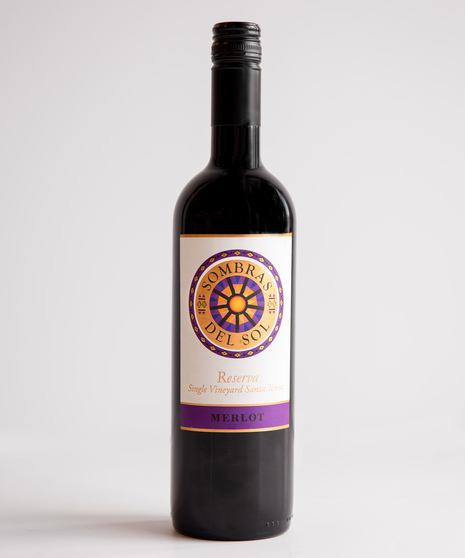 Discover the spirit and colors of Chile in every glass and the taste of sunshine in every sip. 