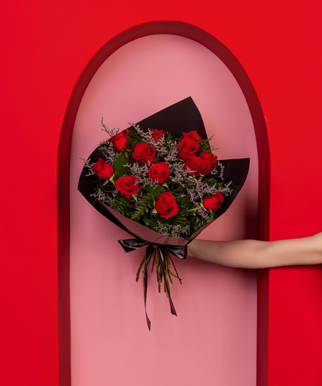 Wrapped In Love - 1 Dozen Medium Roses